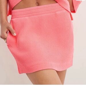 Women's Pink Knit Skirt